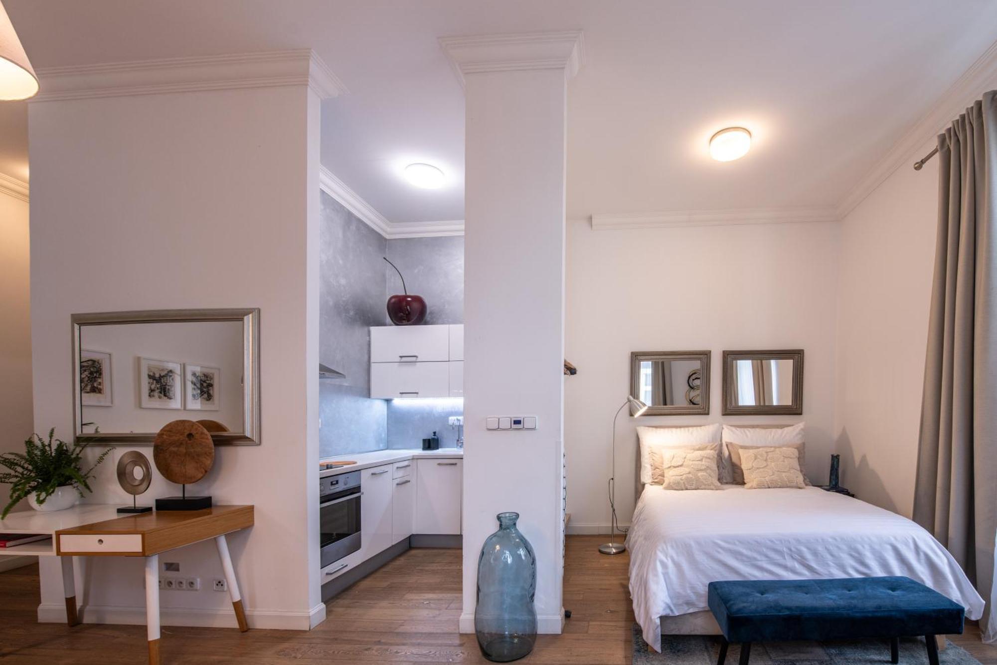Modern Downtown Apt - Renovated, On Ideal Location براغ المظهر الخارجي الصورة