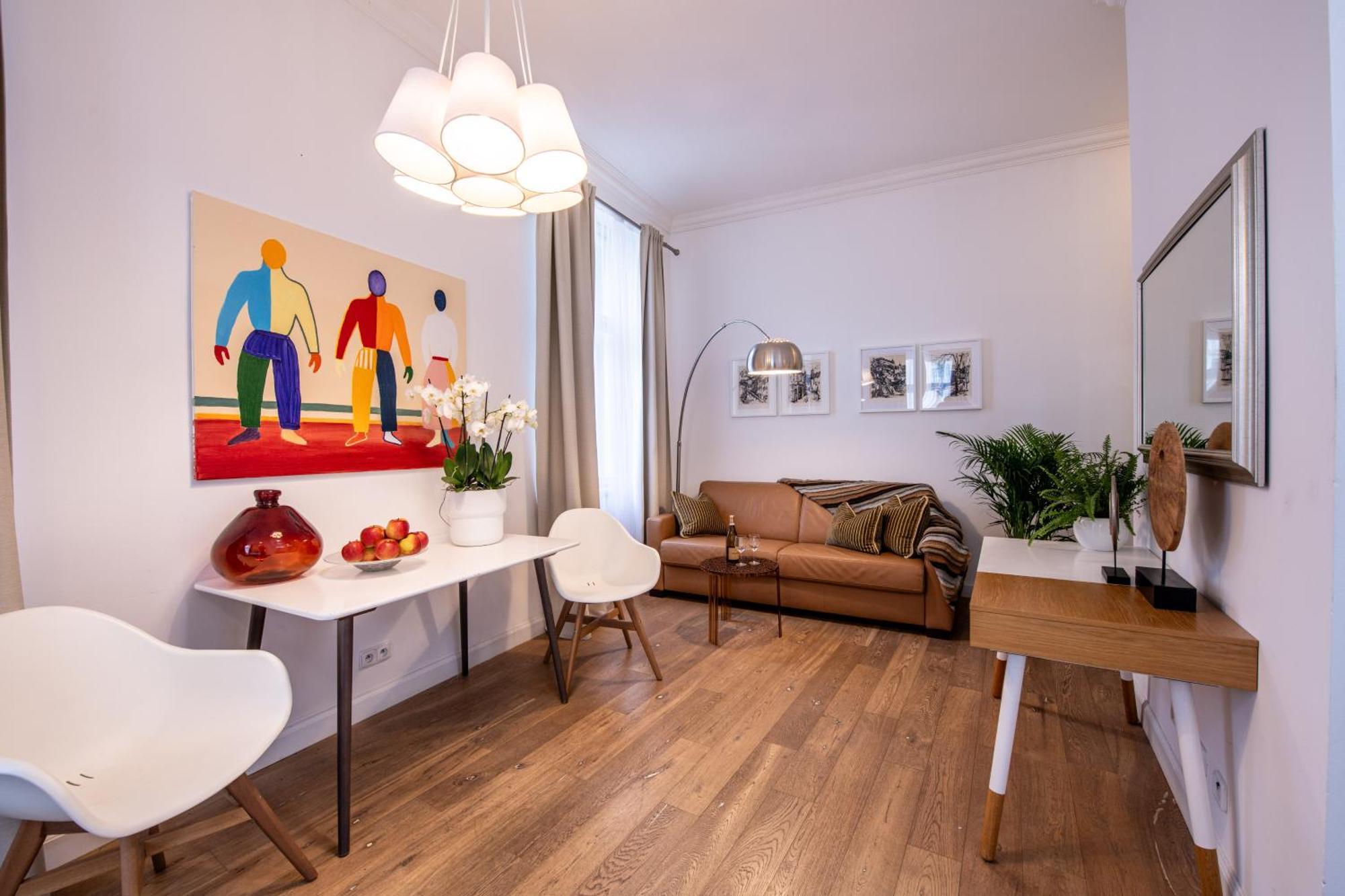Modern Downtown Apt - Renovated, On Ideal Location براغ المظهر الخارجي الصورة